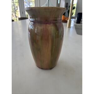 Early Artware 1920's Art Pottery Hull Vase #32 H in Circle 8